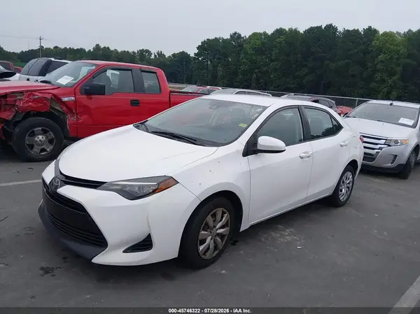 5YFBURHE3HP599589 2017 TOYOTA COROLLA - Image 2