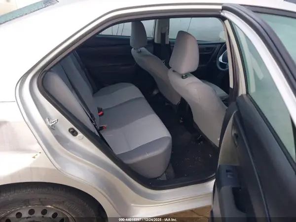 5YFBURHE3HP600434 2017 TOYOTA COROLLA - Image 8