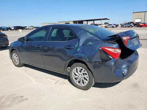 5YFBURHE3HP603303 2017 TOYOTA COROLLA - Image 2