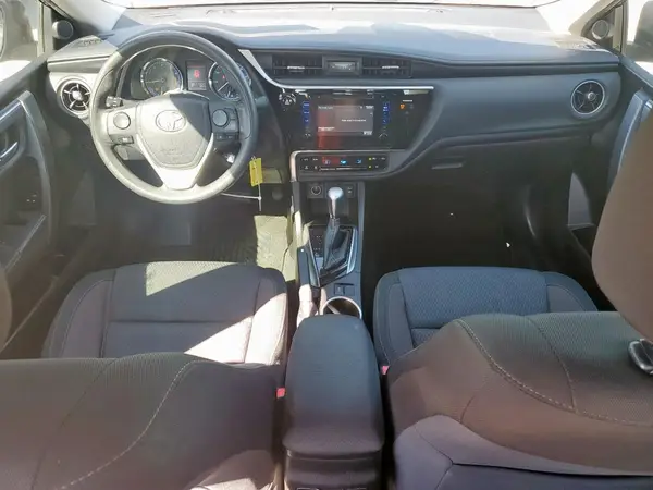 5YFBURHE3HP603303 2017 TOYOTA COROLLA - Image 8
