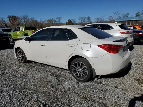 5YFBURHE3HP605620 2017 TOYOTA COROLLA - Image 2