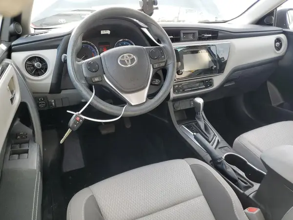 5YFBURHE3HP605830 2017 TOYOTA COROLLA - Image 8