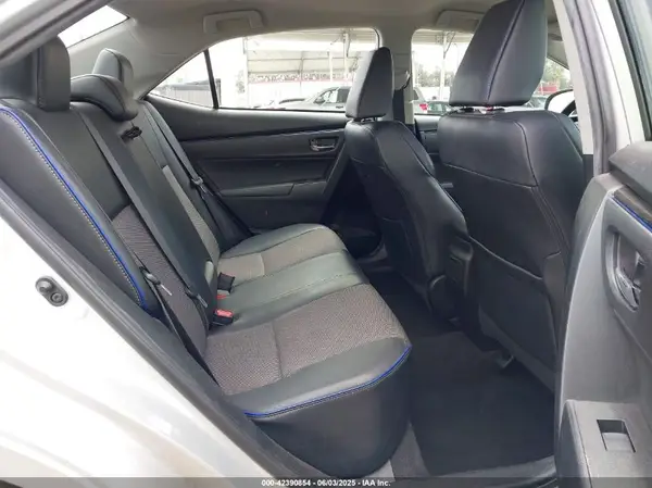 5YFBURHE3HP606878 2017 TOYOTA COROLLA - Image 8