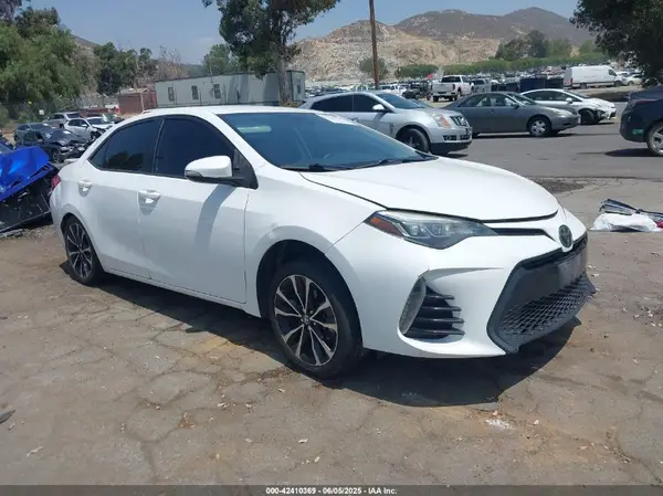 5YFBURHE3HP610414 2017 TOYOTA COROLLA - Image 1
