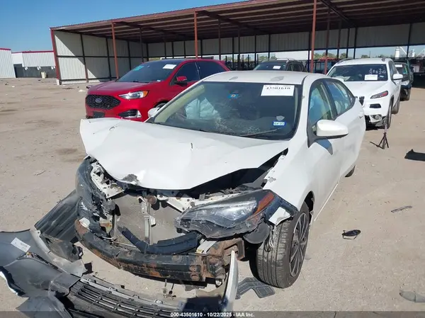 5YFBURHE3HP611496 2017 TOYOTA COROLLA - Image 2