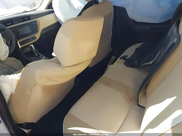 5YFBURHE3HP611496 2017 TOYOTA COROLLA - Image 8