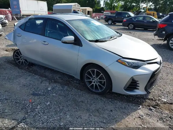 5YFBURHE3HP613409 2017 TOYOTA COROLLA - Image 1