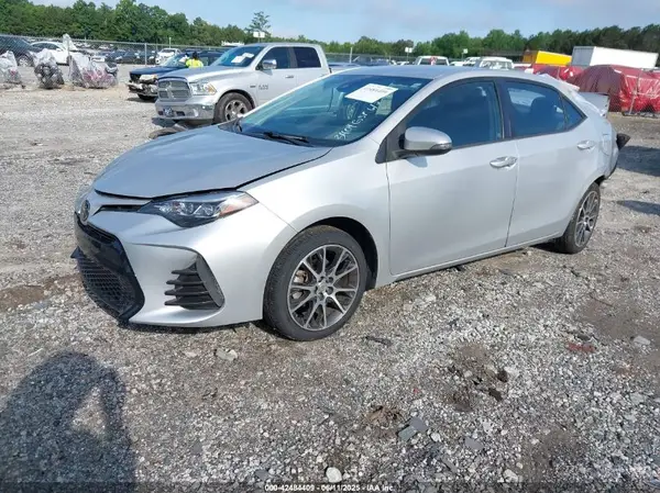 5YFBURHE3HP613409 2017 TOYOTA COROLLA - Image 2