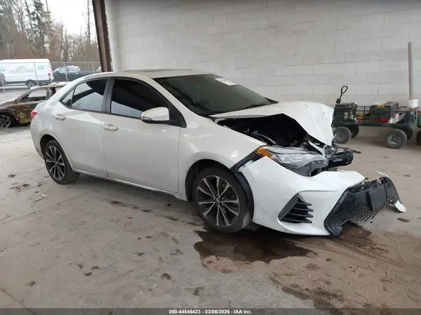 5YFBURHE3HP614057 2017 TOYOTA COROLLA - Image 1