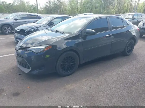 5YFBURHE3HP615502 2017 TOYOTA COROLLA - Image 2