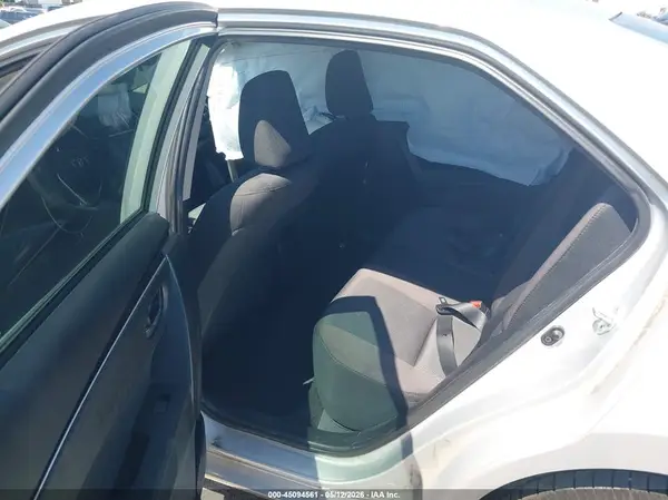 5YFBURHE3HP616133 2017 TOYOTA COROLLA - Image 8