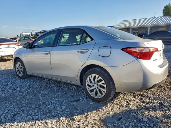 5YFBURHE3HP618853 2017 TOYOTA COROLLA - Image 2