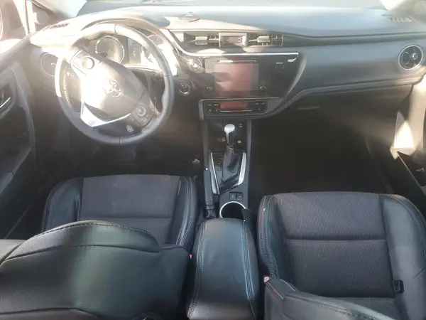 5YFBURHE3HP619372 2017 TOYOTA COROLLA - Image 8