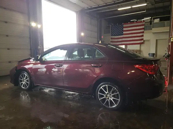 5YFBURHE3HP619517 2017 TOYOTA COROLLA - Image 2