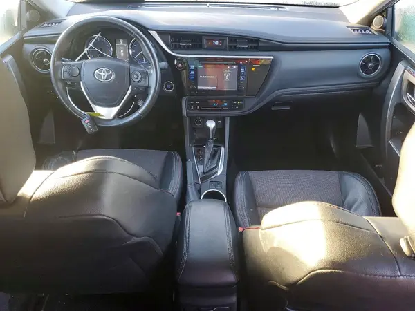 5YFBURHE3HP620750 2017 TOYOTA COROLLA - Image 8