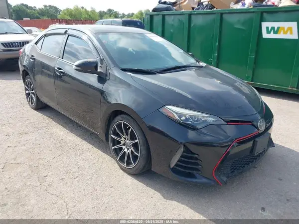 5YFBURHE3HP621235 2017 TOYOTA COROLLA - Image 1