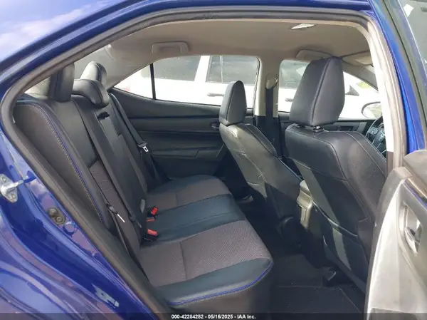 5YFBURHE3HP621543 2017 TOYOTA COROLLA - Image 8