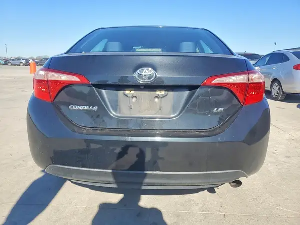 5YFBURHE3HP624944 2017 TOYOTA COROLLA - Image 8