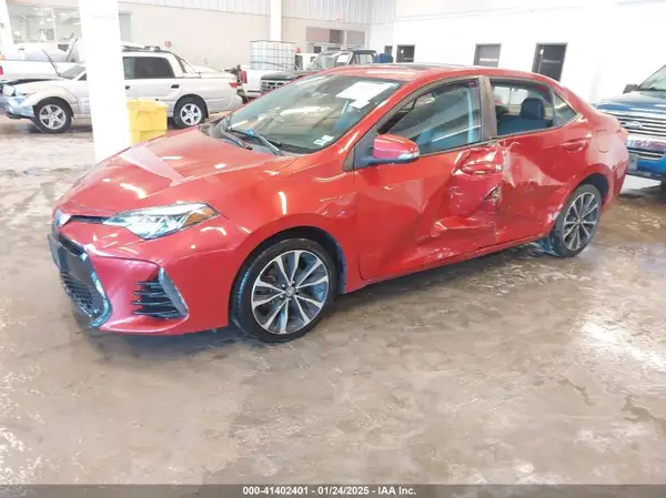 5YFBURHE3HP627939 2017 TOYOTA COROLLA - Image 2