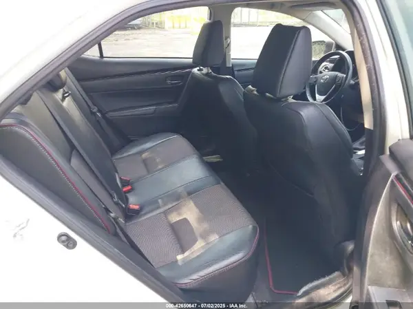 5YFBURHE3HP628668 2017 TOYOTA COROLLA - Image 8