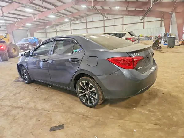 5YFBURHE3HP629724 2017 TOYOTA COROLLA - Image 2