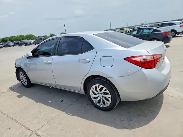 5YFBURHE3HP631666 2017 TOYOTA COROLLA - Image 2