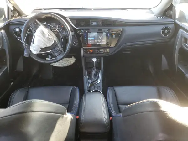 5YFBURHE3HP633059 2017 TOYOTA COROLLA - Image 8