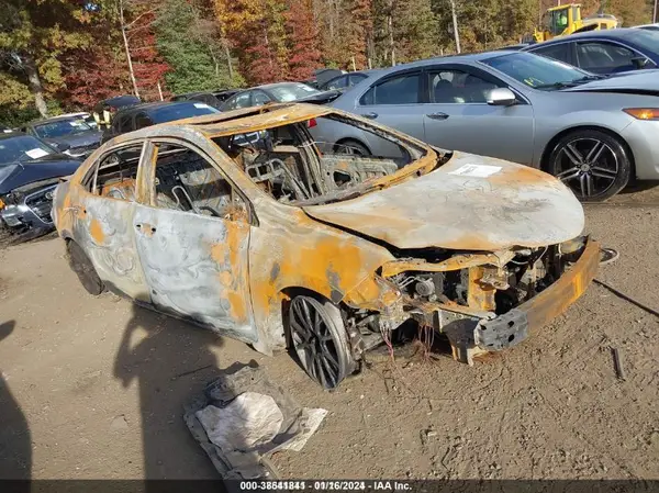 5YFBURHE3HP636317 2017 TOYOTA COROLLA - Image 1