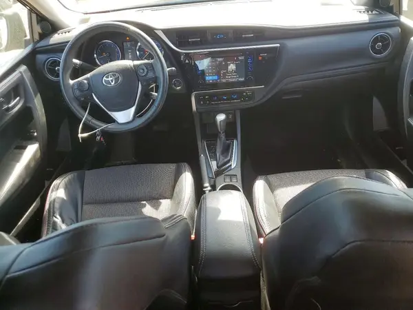 5YFBURHE3HP636429 2017 TOYOTA COROLLA - Image 8