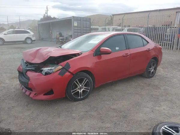 5YFBURHE3HP636737 2017 TOYOTA COROLLA - Image 2