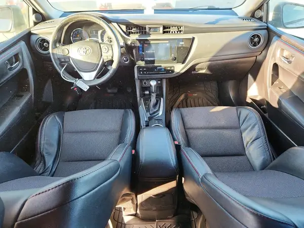 5YFBURHE3HP638486 2017 TOYOTA COROLLA - Image 8