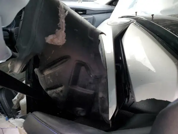 5YFBURHE3HP643641 2017 TOYOTA COROLLA - Image 8
