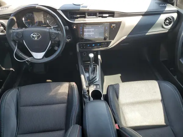 5YFBURHE3HP644014 2017 TOYOTA COROLLA - Image 8