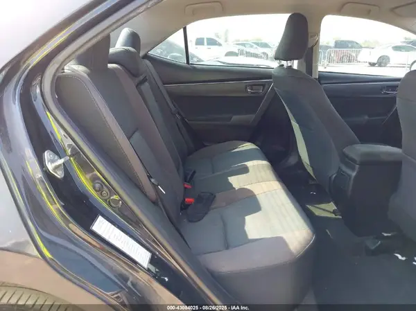 5YFBURHE3HP644398 2017 TOYOTA COROLLA - Image 8