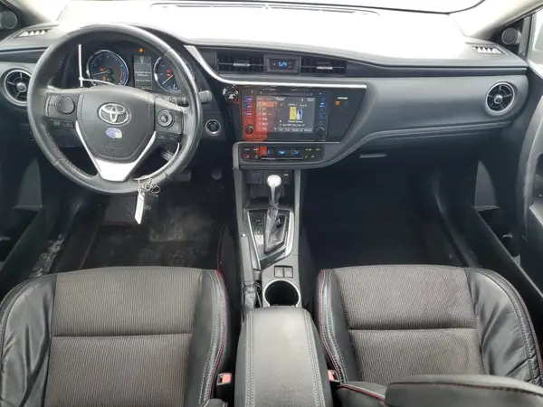 5YFBURHE3HP649066 2017 TOYOTA COROLLA - Image 8