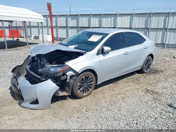 5YFBURHE3HP649603 2017 TOYOTA COROLLA - Image 2