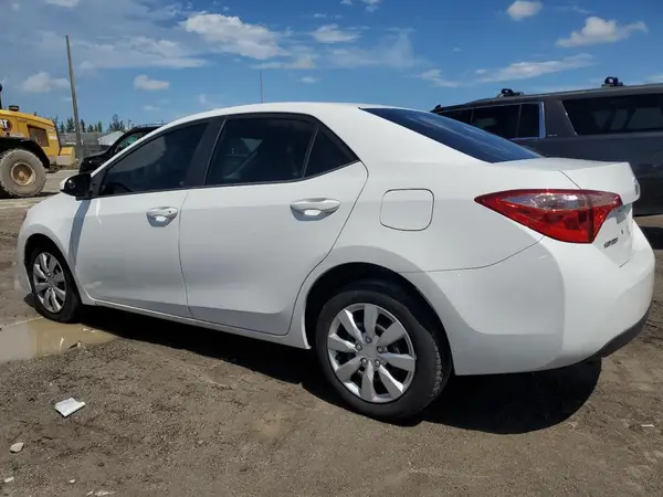 5YFBURHE3HP651223 2017 TOYOTA COROLLA - Image 2