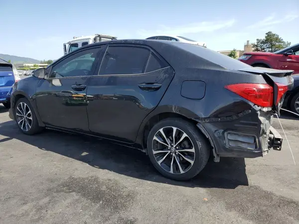5YFBURHE3HP651433 2017 TOYOTA COROLLA - Image 2