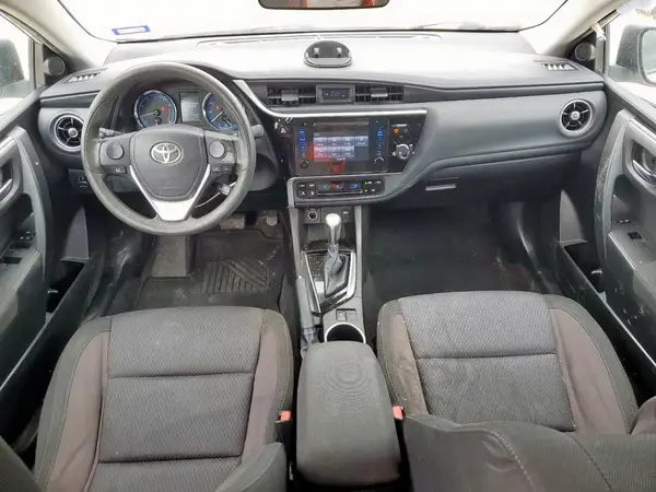 5YFBURHE3HP653649 2017 TOYOTA COROLLA - Image 8