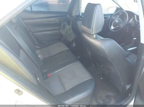 5YFBURHE3HP656275 2017 TOYOTA COROLLA - Image 8