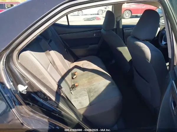 5YFBURHE3HP657037 2017 TOYOTA COROLLA - Image 8