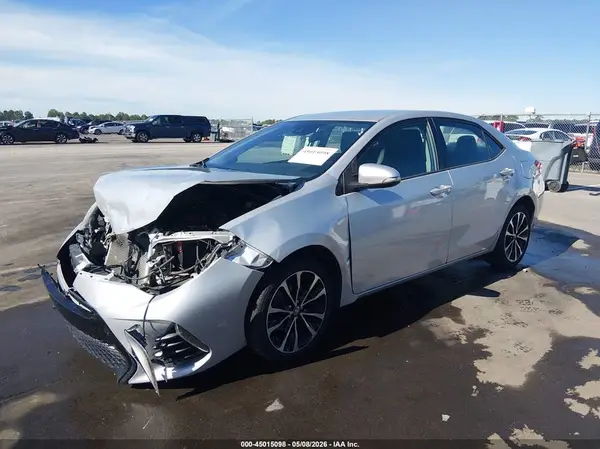5YFBURHE3HP658897 2017 TOYOTA COROLLA - Image 2