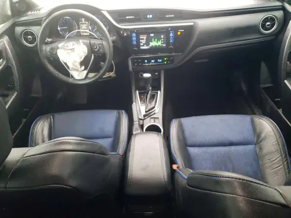 5YFBURHE3HP658964 2017 TOYOTA COROLLA - Image 8