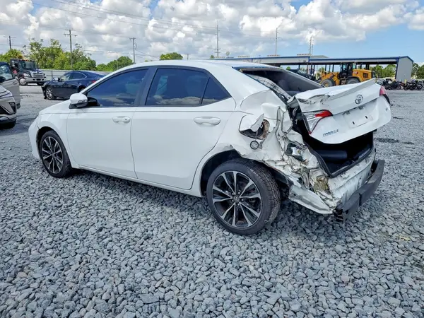5YFBURHE3HP661816 2017 TOYOTA COROLLA - Image 2