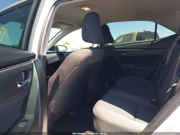 5YFBURHE3HP662920 2017 TOYOTA COROLLA - Image 8