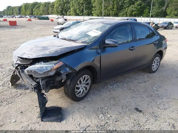 5YFBURHE3HP663324 2017 TOYOTA COROLLA - Image 2
