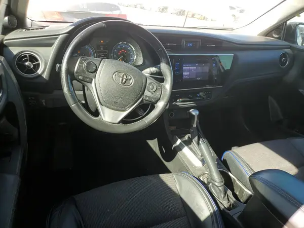 5YFBURHE3HP666725 2017 TOYOTA COROLLA - Image 8