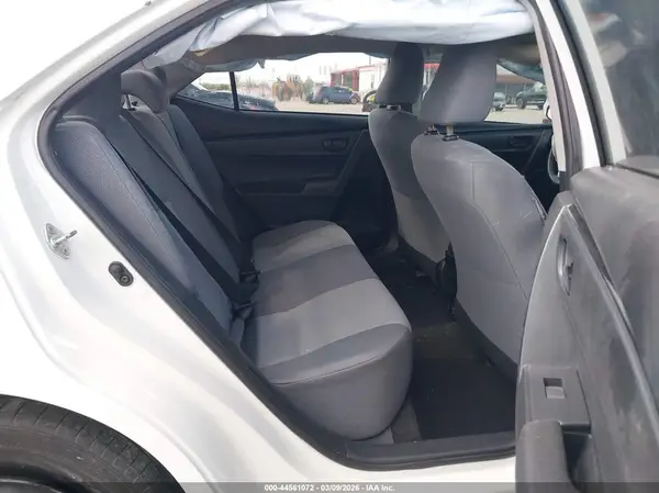 5YFBURHE3HP667180 2017 TOYOTA COROLLA - Image 8