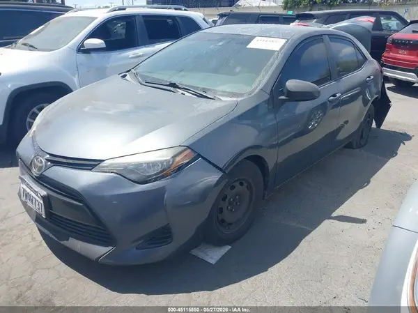 5YFBURHE3HP667678 2017 TOYOTA COROLLA - Image 2