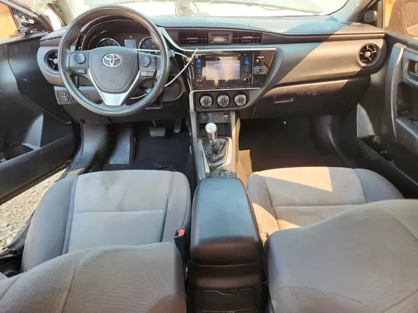 5YFBURHE3HP668765 2017 TOYOTA COROLLA - Image 8